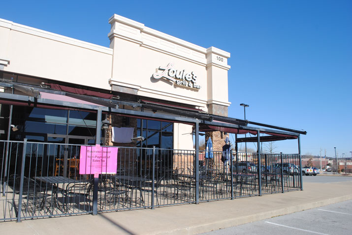 Louie's Grill & Bar location closed in Fayetteville –