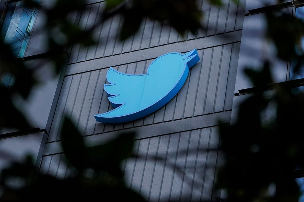 Twitter risks fraying as engineers exit over Musk upheaval