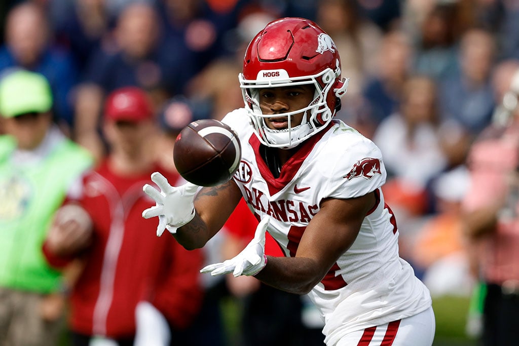 Hogs and Rebels tangle in pivotal game for Razorbacks