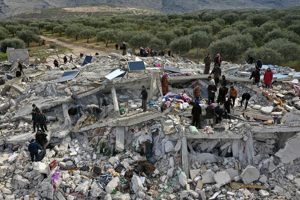 Rescuers scramble in Turkey, Syria after quake kills 4,000