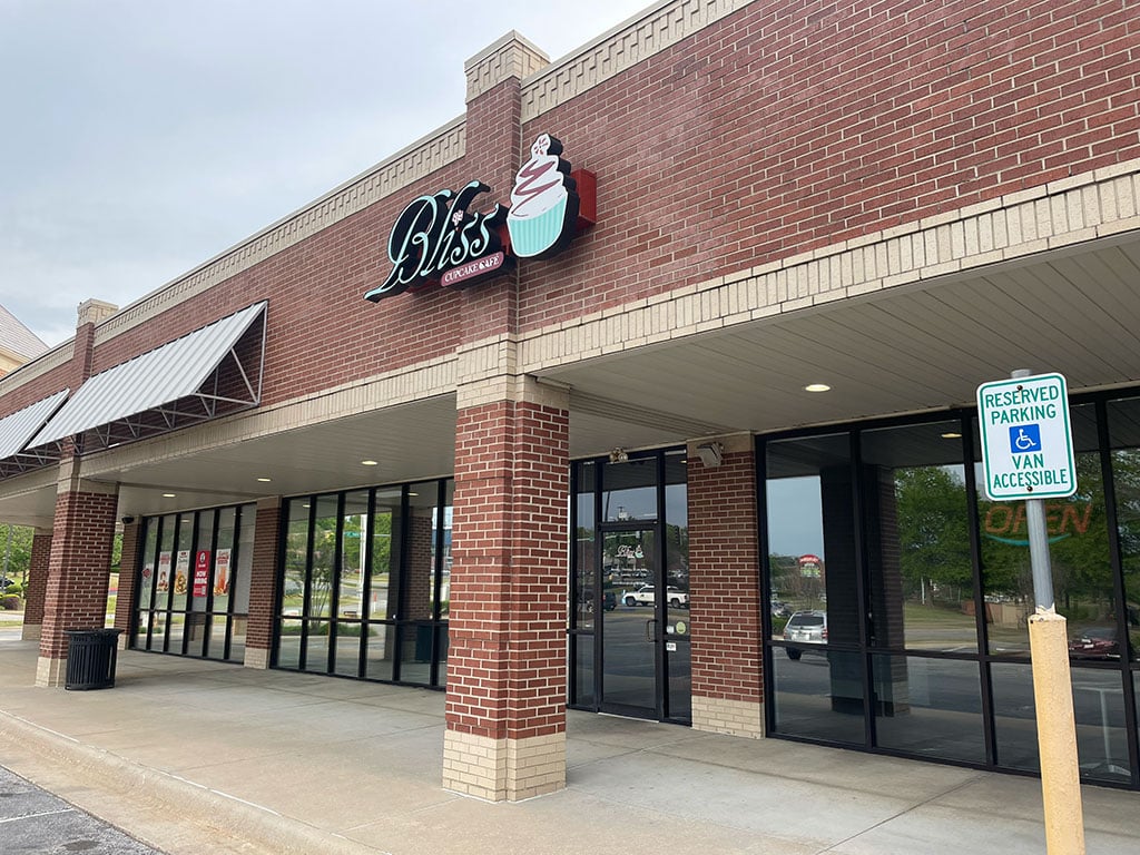 Bliss Cupcakes to close Fayetteville and Rogers locations